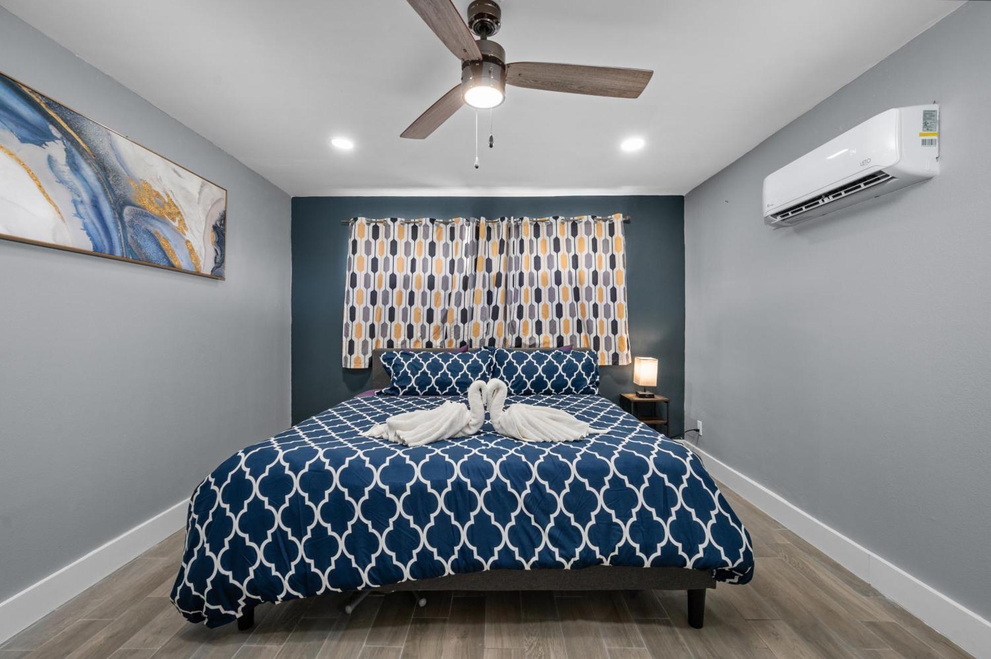 Comfortable 2Br Uptown Escape With Free Park Х'юстон Екстер'єр фото