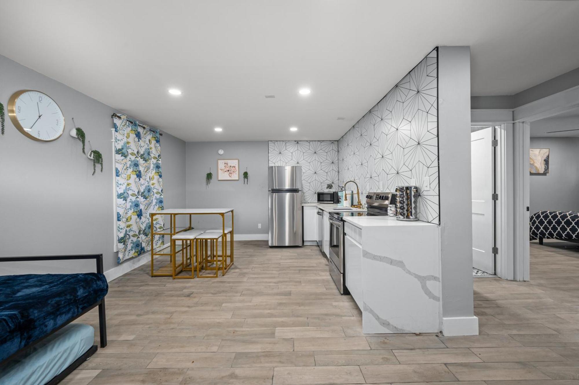 Comfortable 2Br Uptown Escape With Free Park Х'юстон Екстер'єр фото